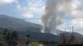 Spain: Volcano Erupts On La Palma In Canary Islands 4