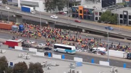 Australia: Protesters Against Construction Industry 2-Week Shutdown Block West Gate Bridge In Melbourne
