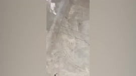 Australia earthquake leaves cracks in floor