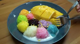 Street Food: Incredible looking Thai dish of mango and rainbow sticky rice