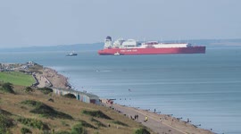 Energy crisis: Huge tanker departs Thames in Kent, UK