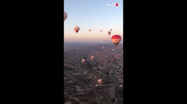 'Timelapse footage of a 'dreamy' hot-air balloon ride over Cappadocia, Turkey
'