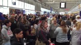 Chaos at O'Hare airport during United Airlines computer outage