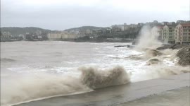 Typhoon Chan-Hom makes landfall in southern China
