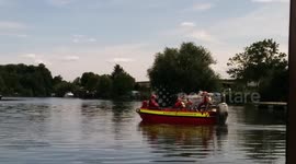 Sonar used in search for missing man in Thames