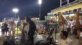 1980s star Corey Feldman performs awkward gig