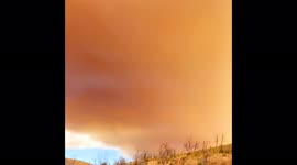 US: Fast-Growing Fawn Fire Prompts Evacuations In Northern California 5