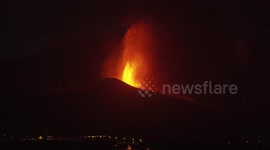 Cumbre Vieja Eruption - Night 1 Minute