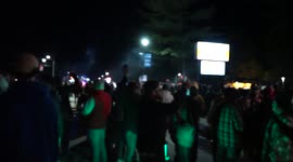 H2oi Wasaga beach 2021 large crowd chants as police try to dispese