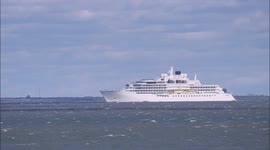 'Most luxurious ever ' cruise ship Crystal Endeavor arrives on the Thames