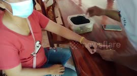 Firemen remove gold ring stuck on woman’s finger in Thailand