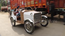 Siblings whizz around northern India in car powered by scooter engine they built