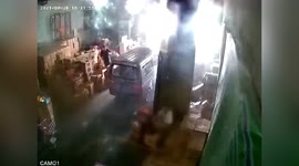 Powerful winds blow open warehouse's shutter door in China