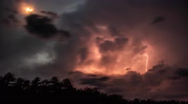 EXTREME LIGHTNING TIMELAPSE IN FRANCE FROM A SEVERE THUNDERSTORM
