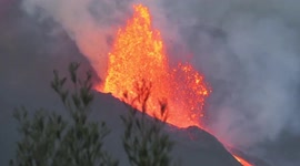 Dramatic footage shows lava continuing to spew from Canary Islands volcano