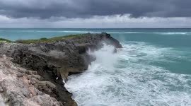 Category 4 Hurricane Sam slams Bermuda