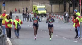 Tigist Girma & Roza Dereje Seen Running London Virgin Marathon 2021