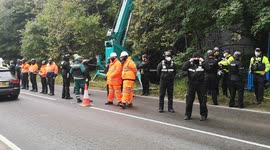 Road closures and tailbacks as HS2 eviction team remove camp blocking planned high speed rail route in Wendover, England