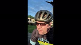 Magpie flyby: Aussie cyclist records as relentless bird attacks his head
