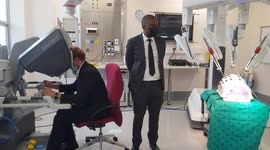 First surgery robot in South Africa presented at Groote Schuur Hospital in Cape Town