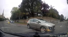 Caught on dashcam idiot drivers exposed dangerous drivers Near miss