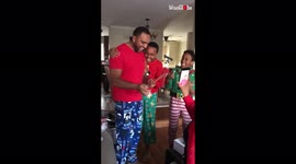 US dad can not hide his happiness after receiving drum kit for Christmas