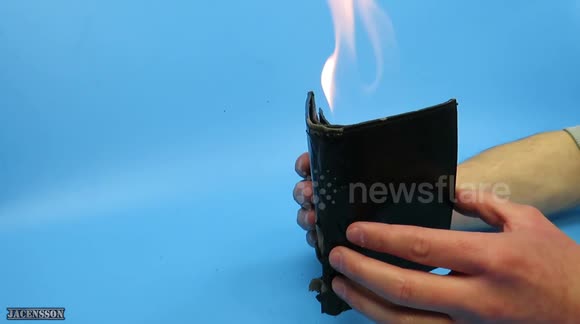 YouTuber shows amazing magic tricks with simple explanations