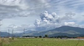 Japan: Mount Aso Volcano Erupts, Spews Thick Volcanic Ash Into The Sky