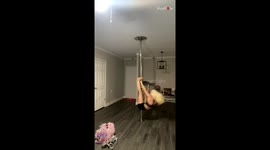 US pole dancer crashes to ground as her loose pole detaches from ceiling