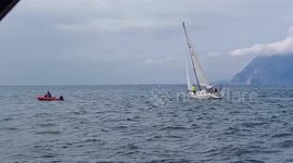 Sailing accident and how to remove a sailing boat when her keel stuck in the bottom