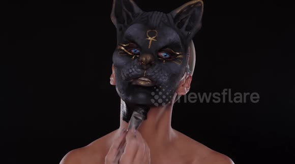 Makeup artist transforms herself into Egyptian sphynx cat for Halloween