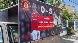 Liverpool super-fan marks victory over Man Utd with ‘0-5’ billboard for his pick-up truck