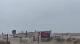 US: Nor’easter Blustering Winds Lash Coastal Massachusetts