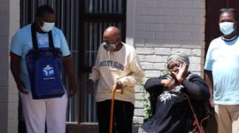 Archbishop Desmond Tutu casts vote in South Africa’s local government elections