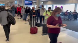 US: Travelers Stranded At Airports After AA’s Mass Flight Cancellations