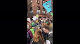 UK: COP-26 – Climate Protesters In Glasgow City Center Kettled By Police 3