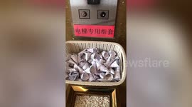 Hotel elevator gives guests 'paper fingers' to push buttons in China