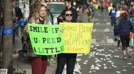 High fives, party music and funny signs: Highlights from 2021 New York Marathon