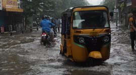Four dead in Chennai, India as heavy floods sweep through area