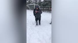 Man shouts ‘Hey Siri’ to find phone lost under heavy snow in China