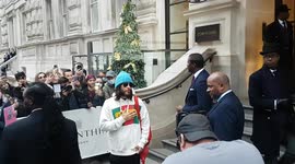 Fans and paparazzi shout as Jared Leto spotted leaving luxury London hotel