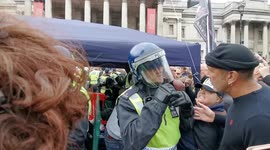 Police raid stage at London Freedom Rally 2020