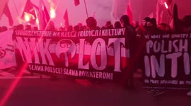 Flares and chants at banned far-right Independence Day march in Warsaw