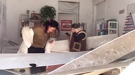 Employees flee as ceiling collapses in nail salon in China