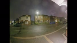 Suspected burglar shouts 'that ain't me' as he fleas neighbours that confronted him in UK