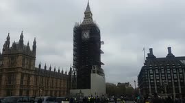 Big Ben tolls as nation falls silent for Remembrance Sunday