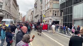 UK: Extinction Rebellion Demonstrators Disrupt Lord Mayor’s Show In London