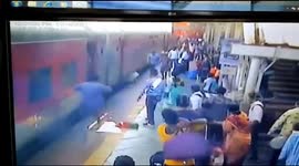 Mirclously survive Railway passenger as he fell in between Train & platform in Western India.