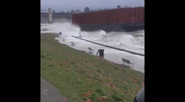 Canada: Barge Drifts In English Bay As Stormy Weather Hits Southern B.C. 4