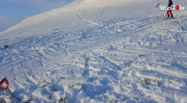 'Skiing tips: Here's how NOT to do a 180 jump *AWESOME Fail*'